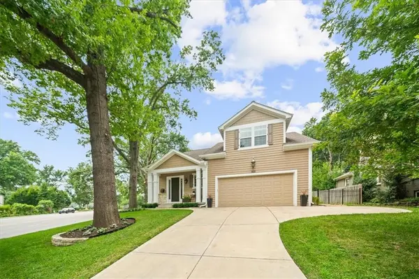 5348 Chadwick RD, Fairway, KS 66205