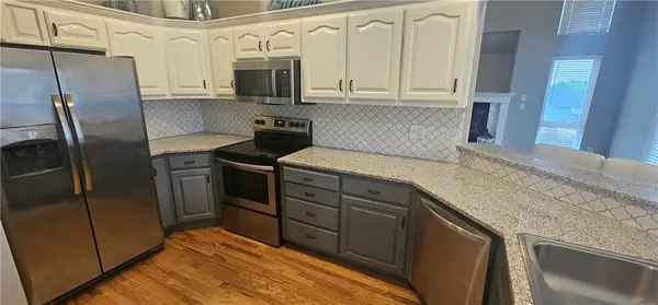 953 NW Birch CT, Grain Valley, MO 64029