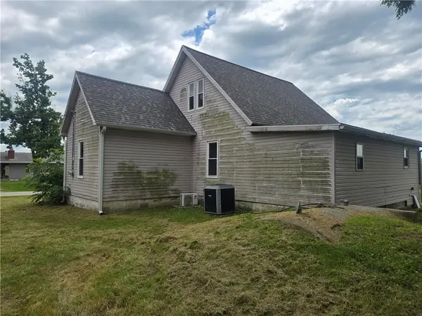 422 S Graham ST, Leeton, MO 64761