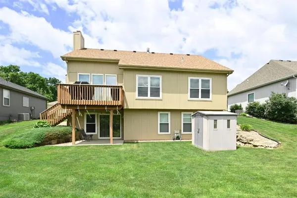 3000 Maple Farm RD, Platte City, MO 64079