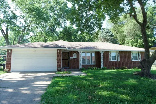 7924 Oakland AVE, Kansas City, KS 66112