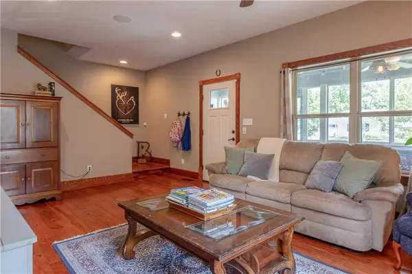 2035 Barker AVE, Lawrence, KS 66046