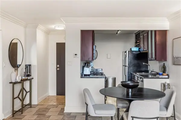 700 E 8th ST #8Q, Kansas City, MO 64106