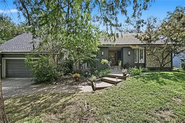 4615 N Wyandotte ST, Kansas City, MO 64116