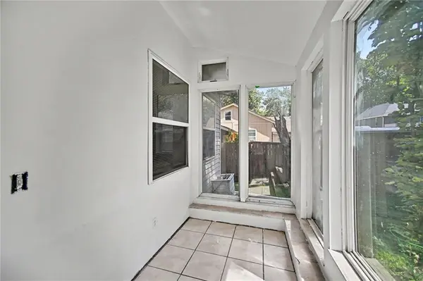 515 W Santa Fe ST, Olathe, KS 66061