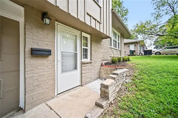 6002 E 96th TER, Kansas City, MO 64134
