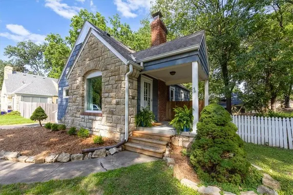 5723 Nall AVE, Roeland Park, KS 66202