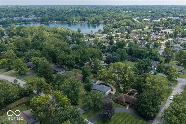 5755 Andover RD, Indianapolis, IN 46220