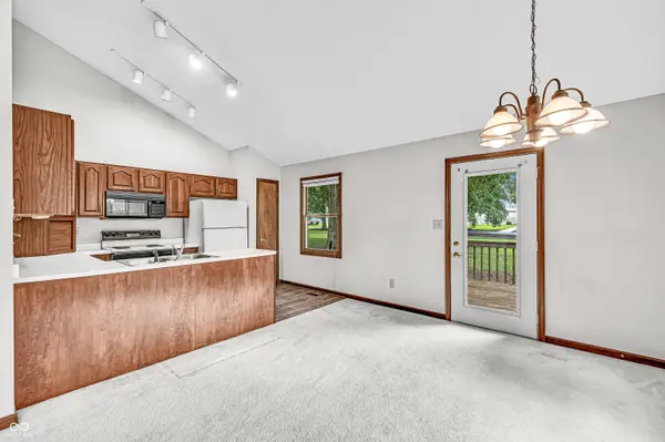 103 Shade Tree CT, Greenfield, IN 46140