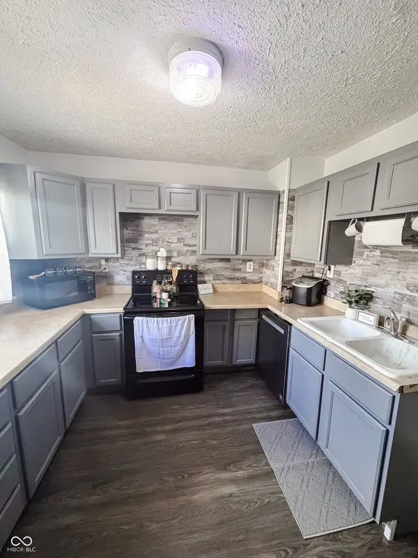 208 N White ST, Shirley, IN 47384