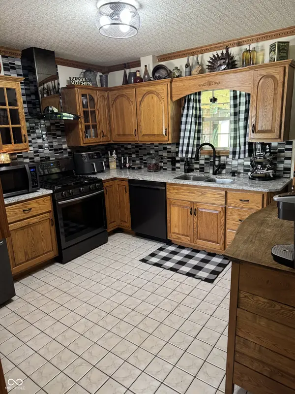 1405 E 8th ST, Anderson, IN 46012