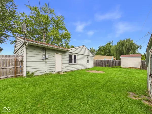 4 White Oak CT, Hartford City, IN 47348