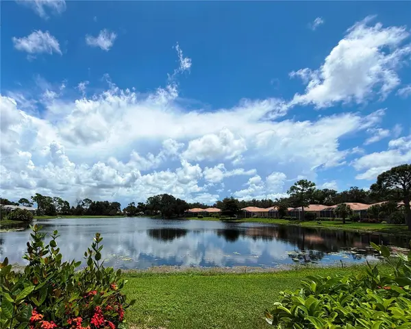 880 CHALMERS DR #880, Venice, FL 34293