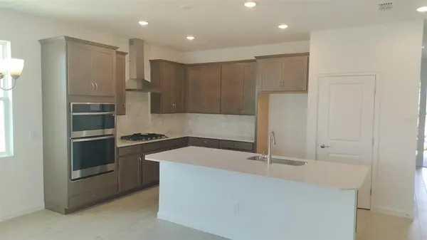 2240 SIRENA LN, Mount Dora, FL 32757