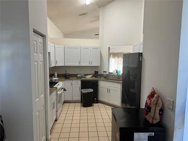 2231 BLUE SAPPHIRE CIR, Orlando, FL 32837