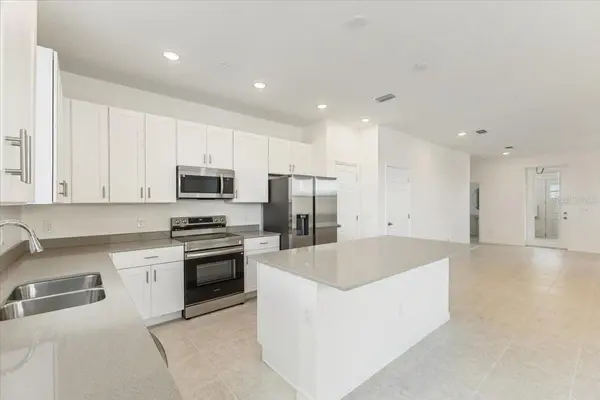 1552 SILVER LINING WAY, Apopka, FL 32703
