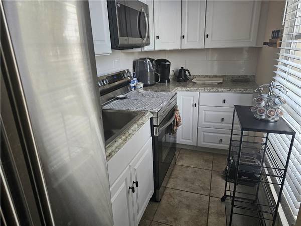 915 CLUB CIR, Lakeshore, FL 33854