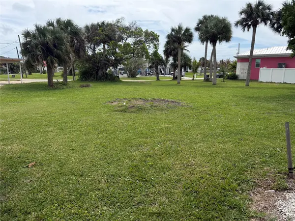 CORAL CIR, Hutchinson Island, FL 34949