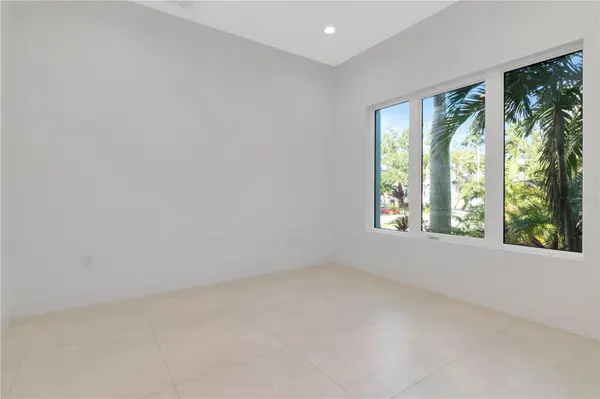 4604 W LOWELL AVE, Tampa, FL 33629
