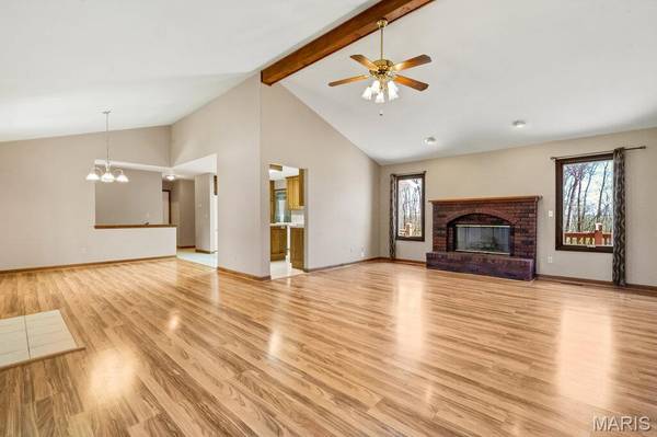 40 Forest Acres LN, Troy, MO 63379