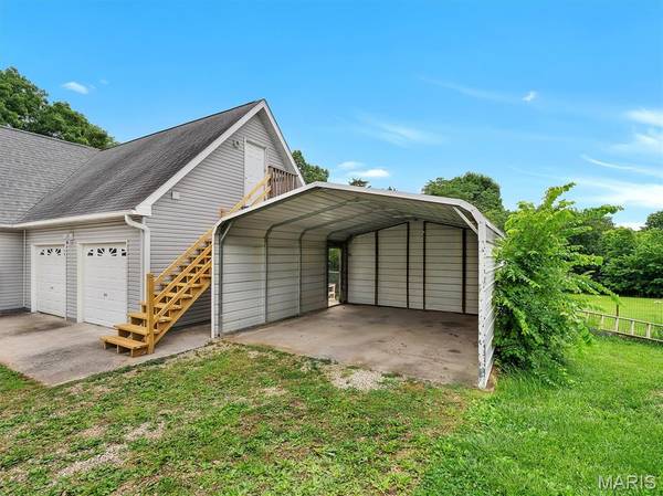 768 Meadow Acres LN, Union, MO 63084