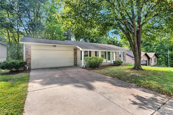 757 Millwood DR, St Peters, MO 63376
