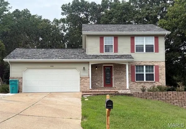 1002 Sara Jane LN, St Clair, MO 63077