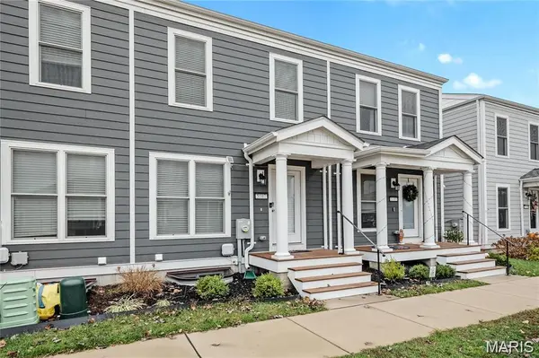5107 Barter ST, St Charles, MO 63301