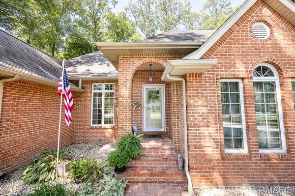 6437 Timber Lane DR, Mascoutah, IL 62258