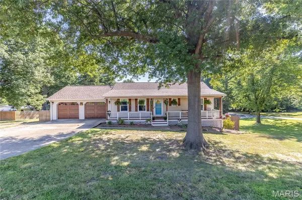 825 Albert ST, Dexter, MO 63841