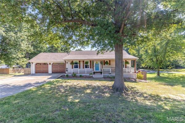 825 Albert ST, Dexter, MO 63841