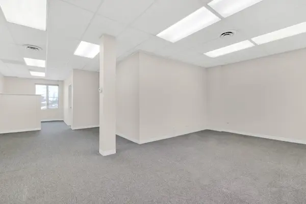 999 N Main ST N, Glen Ellyn, IL 60137