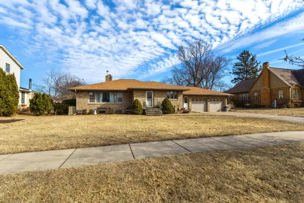 838 S State ST, Geneseo, IL 61254