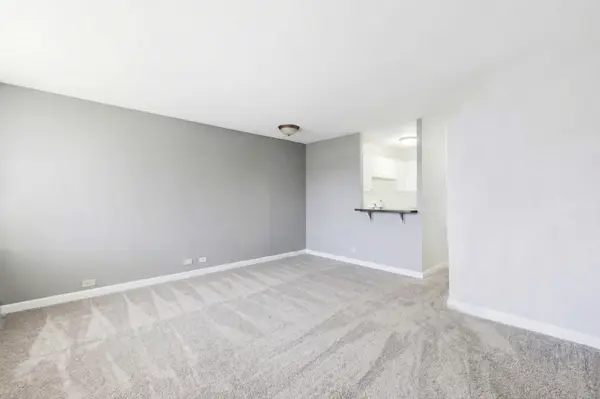 444 W FULLERTON Pkwy #305, Chicago, IL 60614