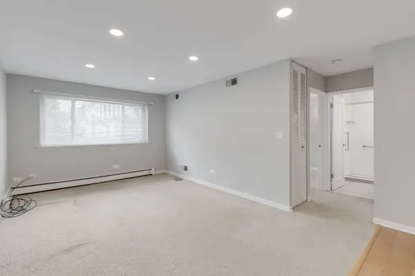 515 W Wrightwood AVE #312, Chicago, IL 60614