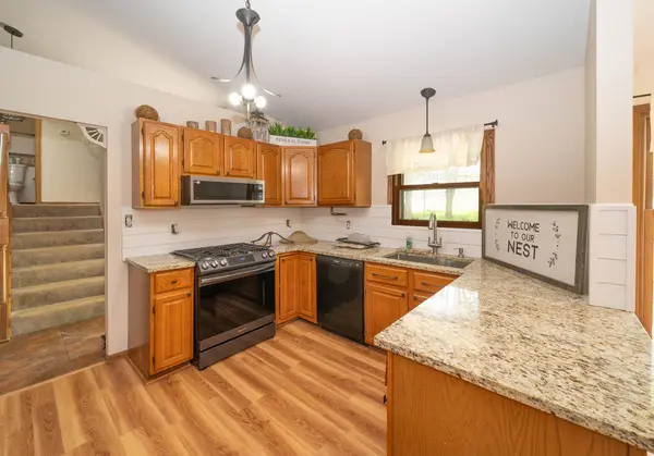 3516 Kings Lair DR, Spring Grove, IL 60081