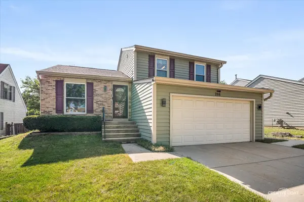 208 Iris DR, Streamwood, IL 60107