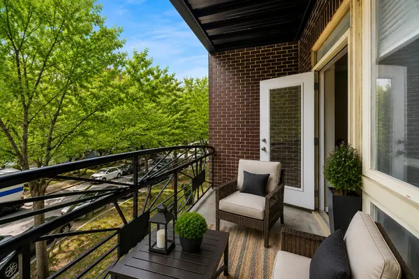 308 W Evergreen AVE #2, Chicago, IL 60610