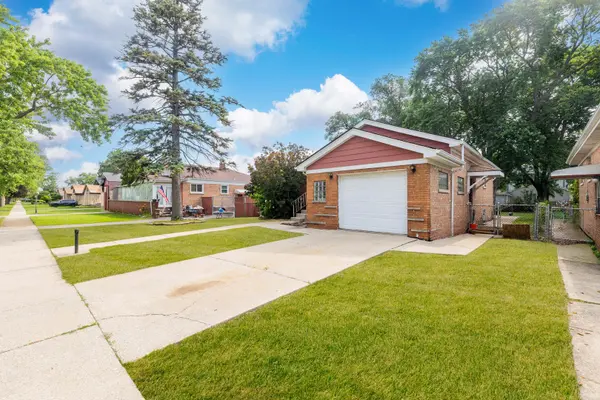 8841 Tulley AVE, Oak Lawn, IL 60453