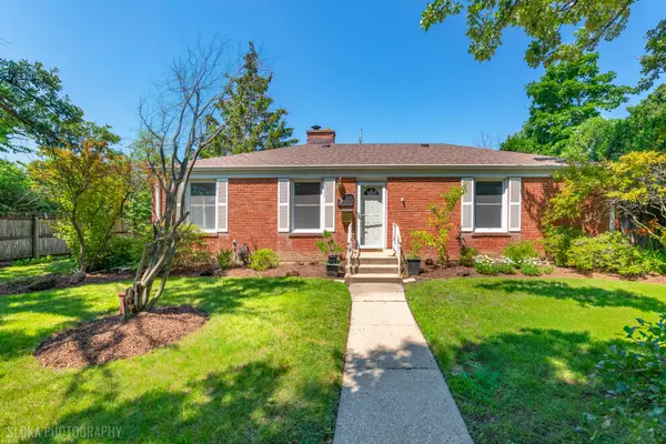 600 Garfield AVE, Lake Bluff, IL 60044