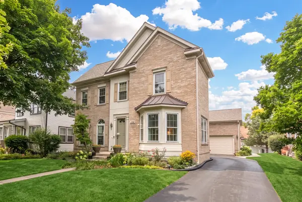 104 Brickton PL, Park Ridge, IL 60068
