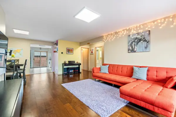 5729 N Cicero AVE #3B, Chicago, IL 60646