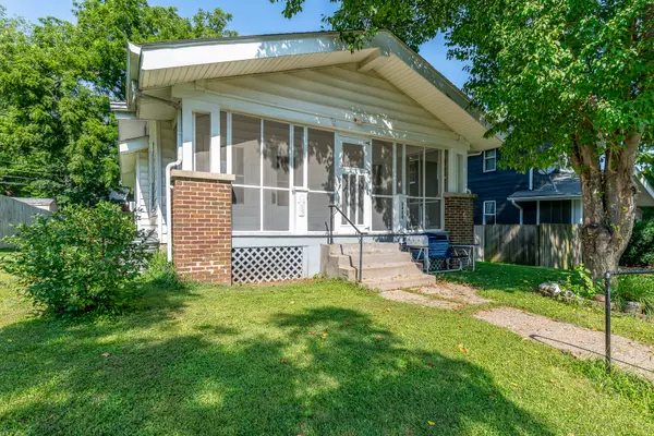 2422 Western AVE, Davenport, IA 52803