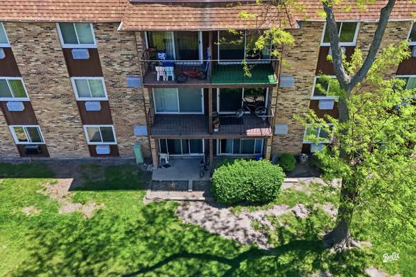 720 Hill DR #8-302, Hoffman Estates, IL 60169