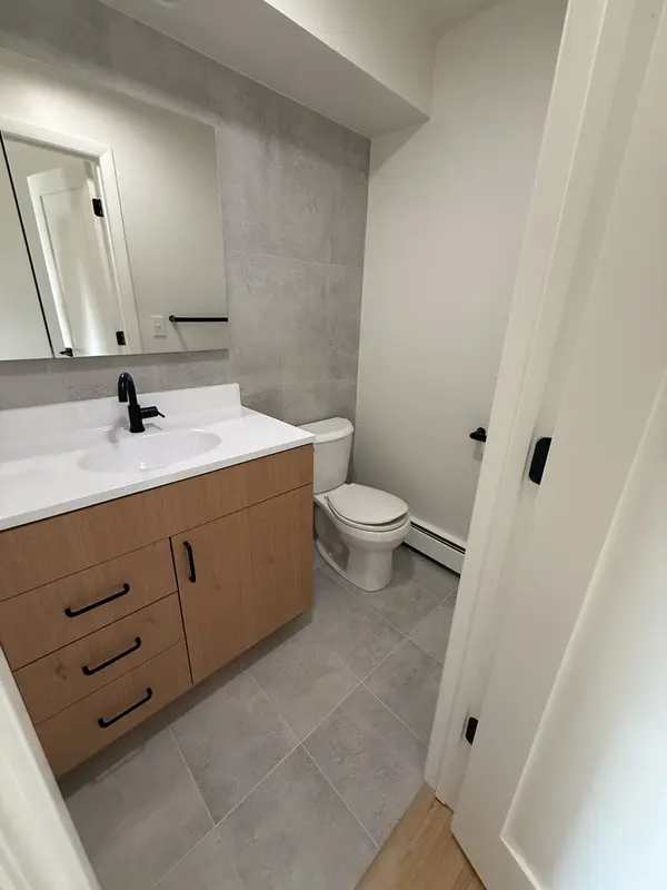 415 S Lombard AVE #304, Oak Park, IL 60302