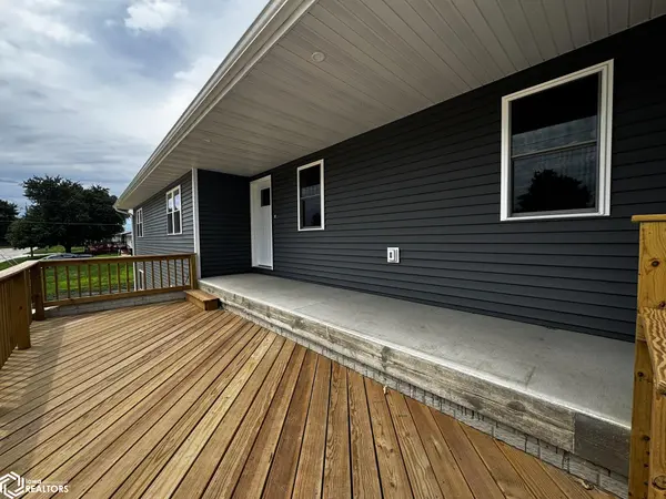 201 W Garfield ST, Osceola, IA 50213