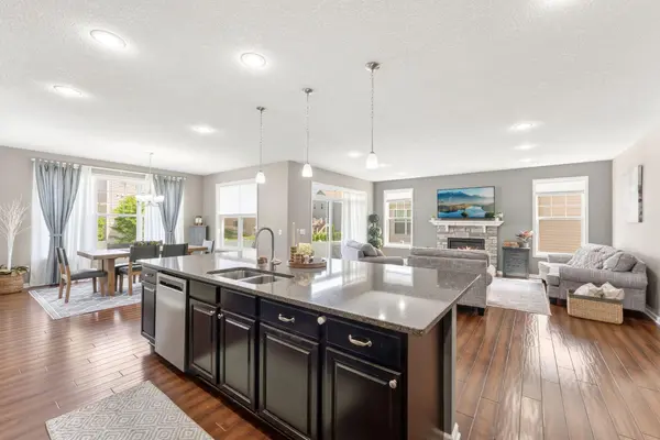 15788 Fair Hill WAY, Apple Valley, MN 55124