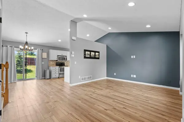 1349 Landings LN, Watertown, MN 55388