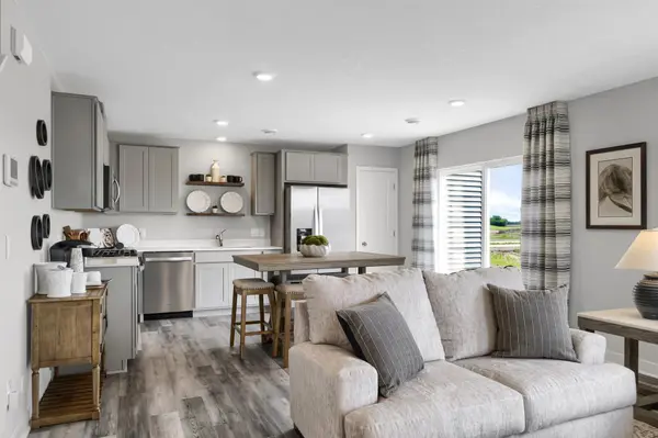 2010 Highview TER, Shakopee, MN 55379