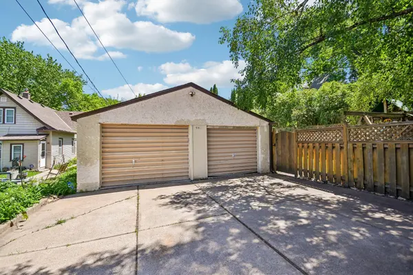 961 Livingston AVE, West Saint Paul, MN 55118